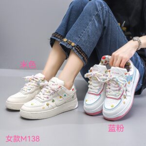 Made in China women's thick-sole small white sneakers M138