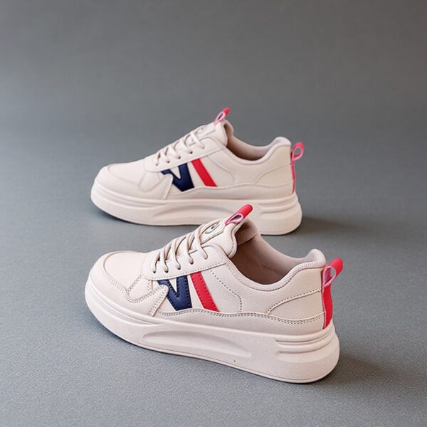 Made in China white leather women's flat shoes sports shoes NK706
