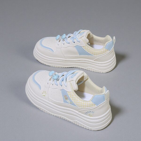 Hecho en China Zapatos blancos de suela plataforma Zapatillas de deporte de mujerY9975