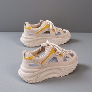 Made in China white breathable mesh sports shoes with thick solesSH628