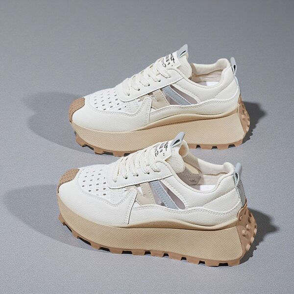 Made in China, the women's thick-soled heightening A-Gun shoes are fashionable sneakersHL877