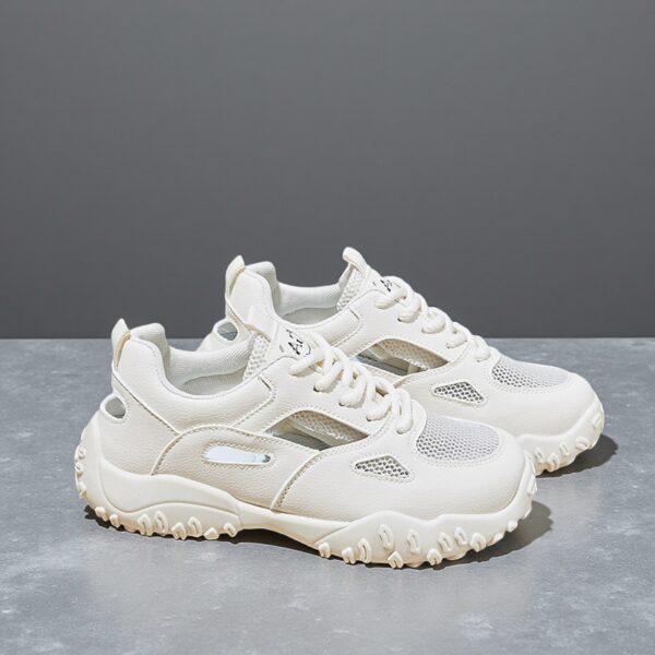 Made in China, white shoes for women are breathable, flat, fashionable and comfortableQ2502
