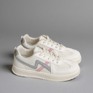 China manufactures women's very soft white flat-soled shoes HL717