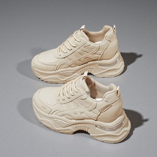 China-made women's white leather-soled soft-soled lightweight casual sports board shoes with thick heels AT907 - 图片 2