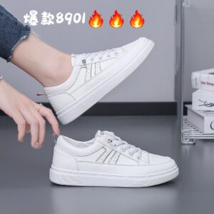 Zapatillas deportivas casuales ligeras con suela blanda de cuero blanco para mujeres con suela plana en China 8901