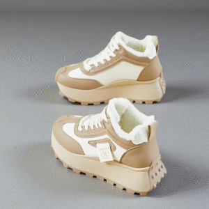 China manufactures women's winter fleece-softened heated-up athletic shoes with complex designs and thick soles HL870-1