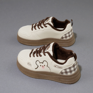 Winter lovely ladies' white shoes with fleece warm board shoes Y211-1
