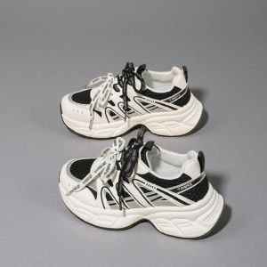 2026 Spring New Korean-Style Versatile Thick-Soled增高 Shoes for Women, Trendy Design, Model 26802