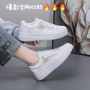 Women's white sneakers with mesh upper, versatile casual design, thin summer sports flat shoes for students, size H285