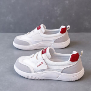 South Korean-style Instagram-inspired lightweight board shoes for women – 2026 Spring collection: thin mesh upper, white casual women's shoes, model HY9016