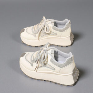 The Agan women's shoes are a summer hit for 2026 – they flatter the feet, are casual and versatile, feature thick soles, and are perfect for dad-style footwear. Model: HL8901.